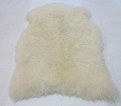 Pelego Pele De Carneiro Branco Natural Macio Importado Para Decoração E Montaria