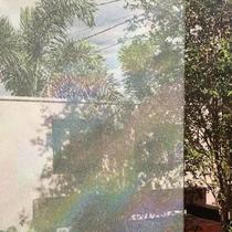 Pelicula Adesiva para Porta de Vidro Residencial Modelo Camaleao Mini Pontilhado 210x200cm