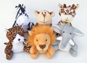 Pelúcias bichinhos de safári floresta selva leão girafa elefante macaco onça zebra