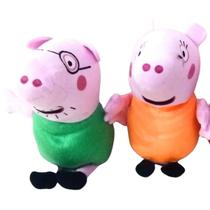 02 Pelúcias Papai Pig e Mamãe Pig da turma da Peppa 28cm