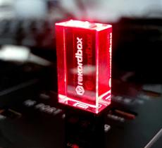 Pen Drive 64GB Pioneer D J Rekordbox Crystal com luz LED