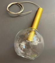 Pendente tubo dourado com globo transparente 12x24cm 1G9 bancada, lateral cama, lavabo Oldartisan