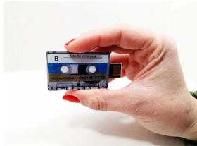 Pendrive Formato Fita Cassete de 8 GB - Pronta entrega - Coleção TEA e Amor