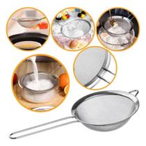 Peneira De Cozinha Coar Inox 10cm Polvilhar Escorrer Massas