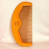Pente Para Barba E Bigode Madeira Curvo Clássico - Meia Lua
