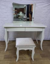 Penteadeira em Laca Branca com Banqueta