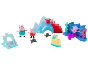 Peppa Pig Conjunto Peppas Adventures Aventura no Aquário, com 2 Figuras e Acessórios F4411 Hasbro, Cores variadas