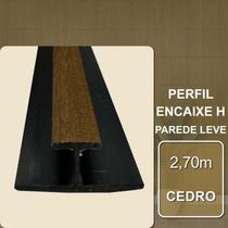 Perfil de Encaixe Tipo H Cedro para Parede Leve 2,70m (barra)