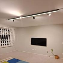 Perfil Led Sobrepor Pontual Preto 1m + 3 Spots Linear Luz