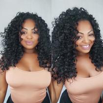 Peruca cacheada castanho escuro de fibra futura longa