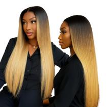 Peruca Fibra Orgânica Premium Lisa Ombre Mel sem Franja 60cm Peruca Fibra Orgânica Premium Lisa Ombre Mel sem Franja 60cm