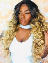 Peruca Lace Front Fibra Sintética Futura Carina Ondulada Loira 24E 65cm Peruca Lace Front Fibra Sintética Futura Carina Ondulada Loira 24E 65cm