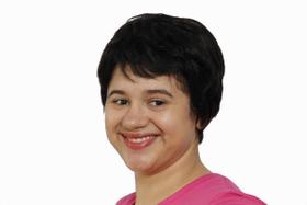 Peruca Lace Wig Curta Castanho Claro Fibra Futura Peruca Lace Wig Curta Castanho Claro Fibra Futura