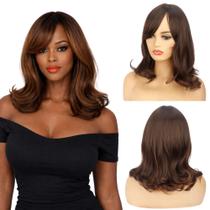 Peruca Ondulada Com Franja Curta Corte Moderno 40cm Fibra Orgânica