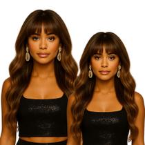Peruca Wig Aceita Finalização Ondulada com Franja 70 cm Mega Premium