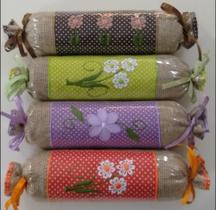 Peso Para Porta Modelo Balinha Bordada Plastificada 1 Unidade