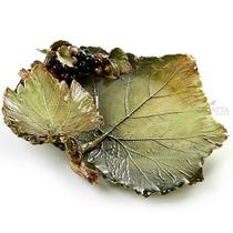 Petisqueira Ceramica Folha Grande c/Aplique Cacho de Uva Petisqueira Ceramica Folha Grande c/Aplique Cacho de Uva