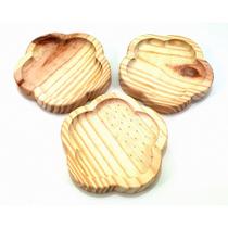 Petisqueira em Formato Flor em Madeira Pinus Kit 3 Peças para Servir com Charme Petisqueira em Formato Flor em Madeira Pinus Kit 3 Peças para Servir com Charme