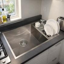 Pia Cuba Calha Gourmet Com Escorredor Lateral de Pratos e Copos Embutido em Inox 304 Escovado 58x42cm Instalação de Embutir Sobrepor