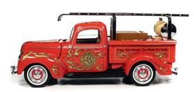 Pickup Bombeiros Custom Com Figura Rat Fink Auto World 1/18