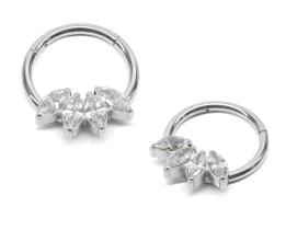 Piercing Argola Articulada em Titânio 4 Pedras Zircônias Folha para Septo e Daith Piercing Argola Articulada em Titânio 4 Pedras Zircônias Folha para Septo e Daith