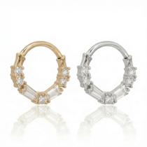 Piercing Argola Cristais Luxo Clicker Segmento Aço Cirurgico Ouro PVD Cor:PrateadoTamanho:8mm (M) Piercing Argola Cristais Luxo Clicker Segmento Aço Cirurgico Ouro PVD Cor:PrateadoTamanho:8mm (M)