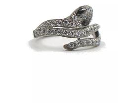 Piercing Argola de Titânio Cobra Cravejado Clicker