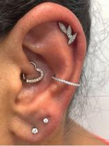 Piercing conch argola segmentada clicker titanio cravejada de micro zircônias