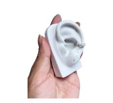 Piercing conch coroa cravejado