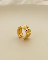 Piercing de pressão duplo spike ouro