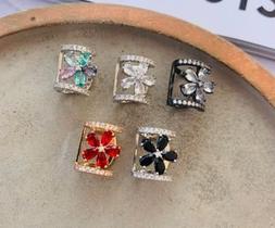 Piercing duplo de flor cristal banhado a prata e rodio negro