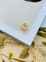 Piercing fake de pressão folheado modelo vazado