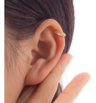 Piercing Hélix Argola em Ouro 18k Com Zircônias Orelha Cartilagem Piercing Hélix Argola em Ouro 18k Com Zircônias Orelha Cartilagem
