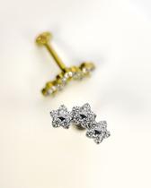 Piercing Labret com Cluster de Flores em Titânio - Joia Anodizada Personalizável