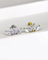 Piercing Labret com Cluster Navet 4 Zircônias em Titânio - Joia para Perfuração Auricular