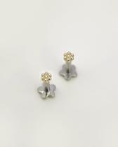 Piercing Labret Petite com Flor de Esferas em Ouro 14k