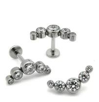 Piercing Para Orelha Cluster Com Pedra Titânio