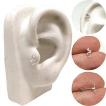 Piercing Tragus Cartilagem Cobra Prata 925 - Tijazu Piercing Tragus Cartilagem Cobra Prata 925 - Tijazu