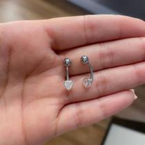Piercing umbigo coração