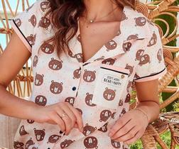 Pijama com estampa de urso