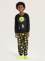 Pijama Longo Infantil Menino Preto Blusa e Calça Astronauta Lunar Brilha No Escuro