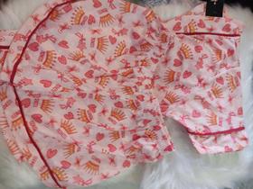 Pijama Tamanho M, com mangas, estampado rosa