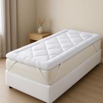 Pillow Top e Protetor de Colchão Casa Dona Super Macio 5cm de Altura com Elástico Conforto de Hotel Solteiro, Casal, Queen e King Pillow Top e Protetor de Colchão Casa Dona Super Macio 5cm de Altura com Elástico Conforto de Hotel Solteiro, Casal, Queen e King