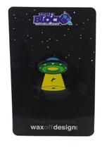 Pin esmaltado Toynk Nerd Block Alien Abduction Sci-Fi Pin esmaltado Toynk Nerd Block Alien Abduction Sci-Fi