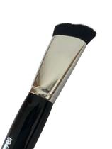 Pincel de Maquiagem A18 para Contorno Facial Profissional Linha Max Macrilan