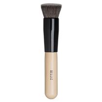 Pincel Kabuki Reto Marfim para Bases Belliz