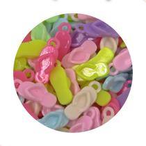 Pingente chinelo 22mm em acrilico com 50g