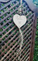 Pingente coração decorativo em madeira