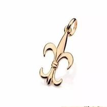 Pingente Flor de Lis Letras Folheado Ouro 18k