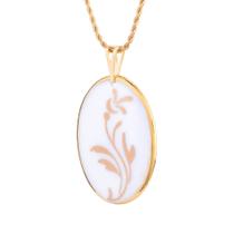 Pingente Flor em porcelana pintada à mão com ouro